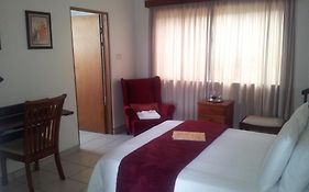 Amanzimtoti Beach Rest Guesthouse